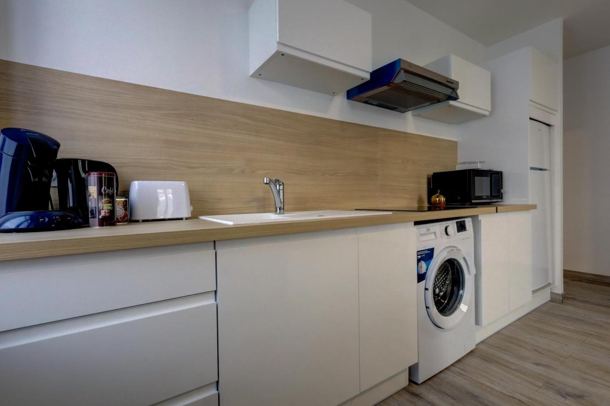 Apartamento Le Westy 1 Hieres-Sur-Amby Exterior foto