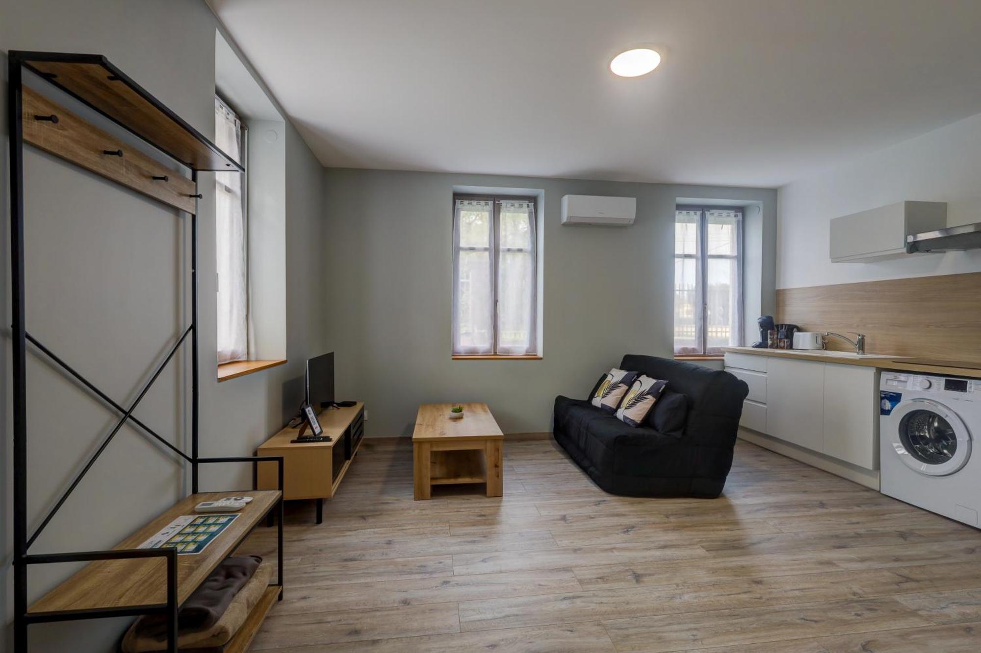 Apartamento Le Westy 1 Hieres-Sur-Amby Exterior foto