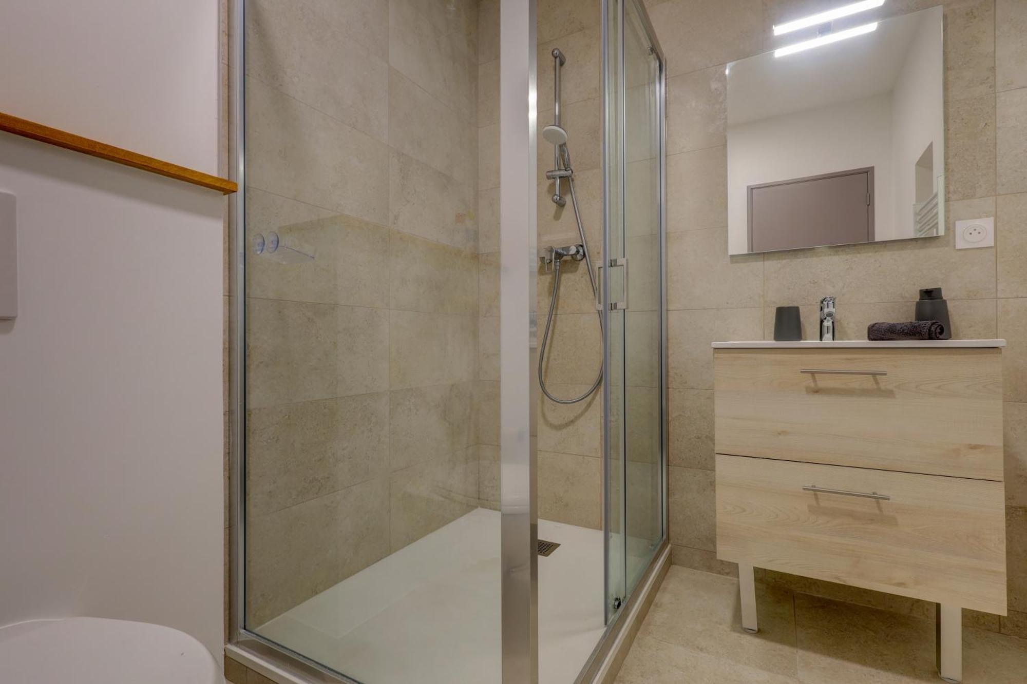 Apartamento Le Westy 1 Hieres-Sur-Amby Exterior foto